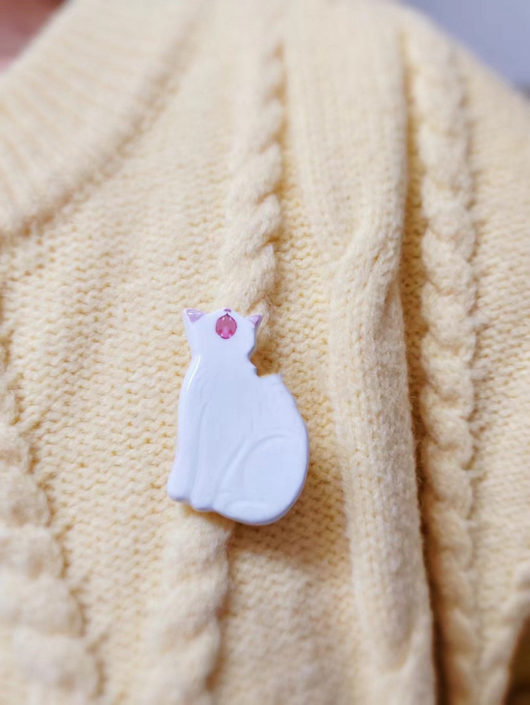Luxurious Custom Handcrafted Pet Brooch Pin– A True Work of Art